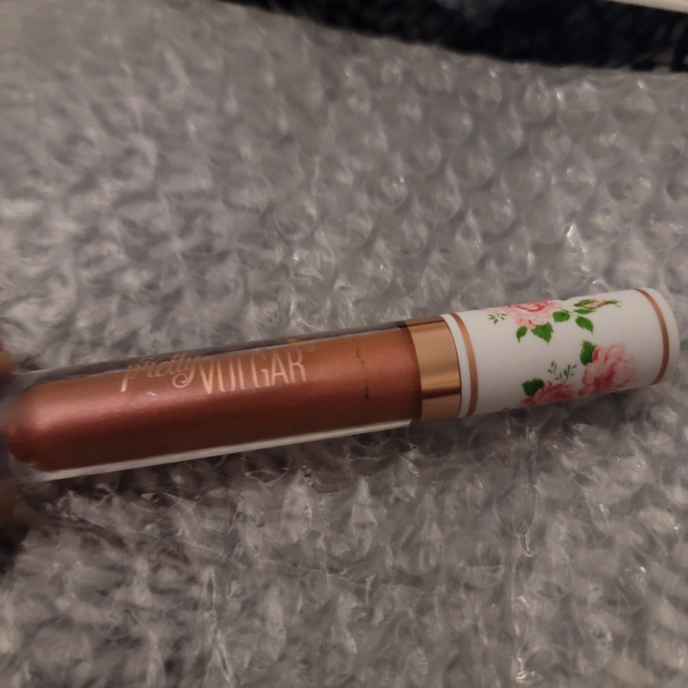 Pretty vulgar lip gloss